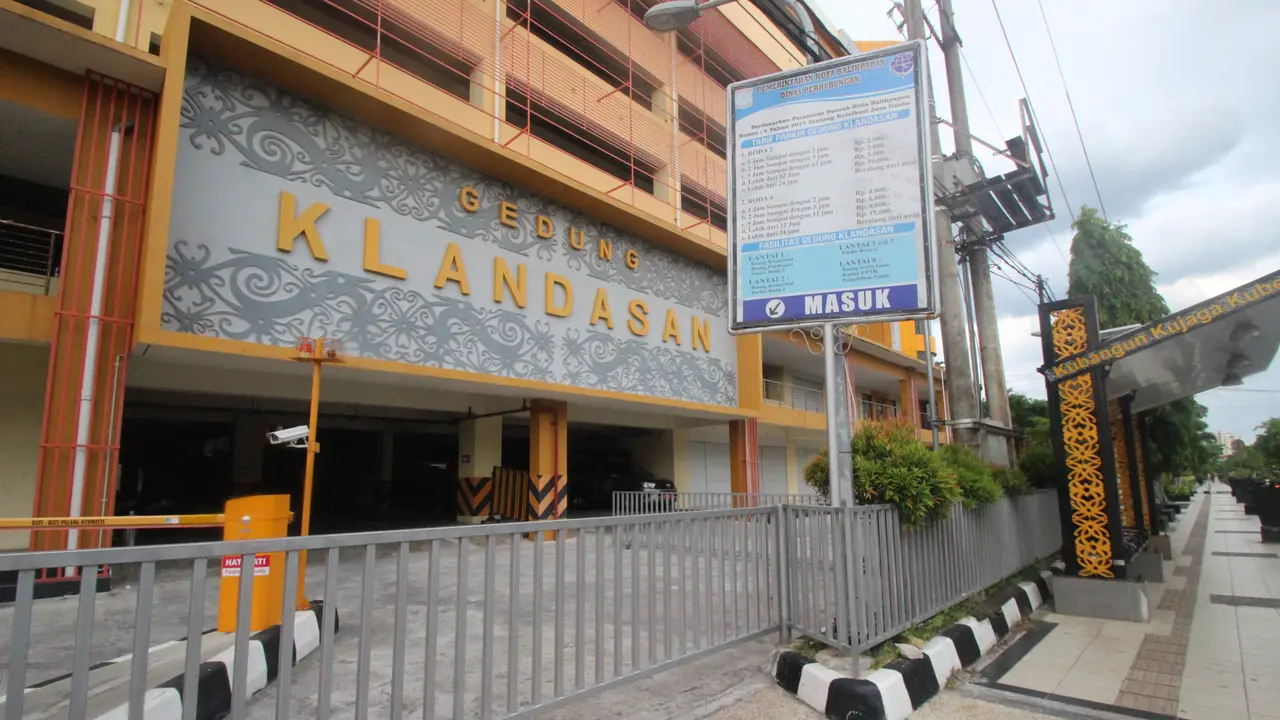 Gedung Parkir di Balikpapan