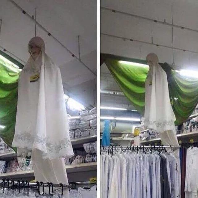 6 Potret Manekin Digantung Ini Bikin Kaget, Bak Patung Selamat Datang