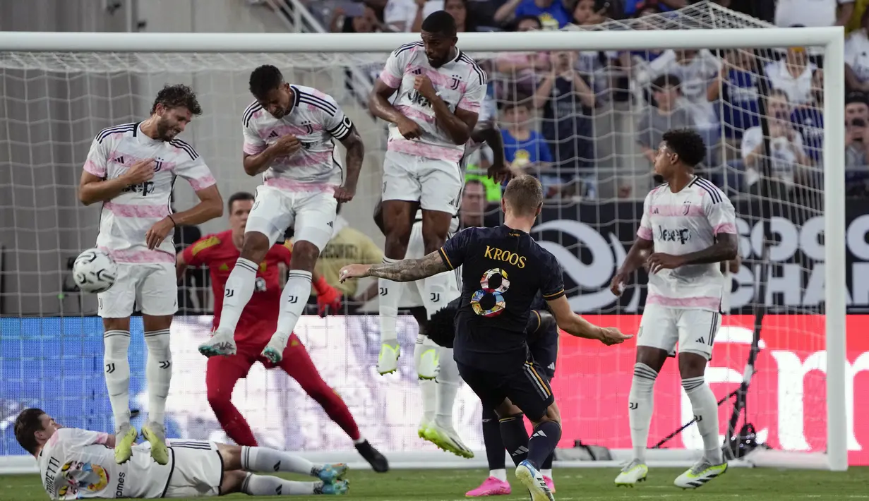 Bianconeri menang 3-1 atas Real Madrid dalam laga  bertajuk Soccer Champions Tour 2023.  (AP Photo/John Raoux)