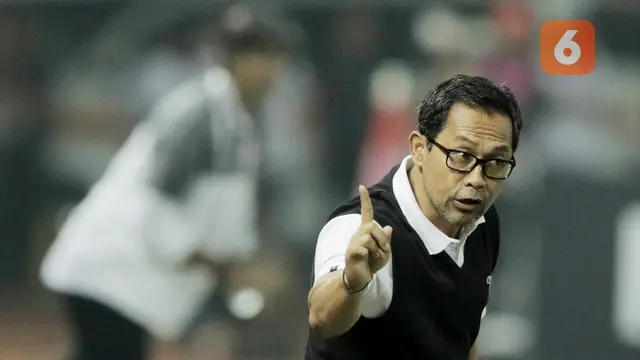 Foto: Kiprah Pelatih Lokal di BRI Liga 1, Aji Santoso Bersaing di Jalur Juara