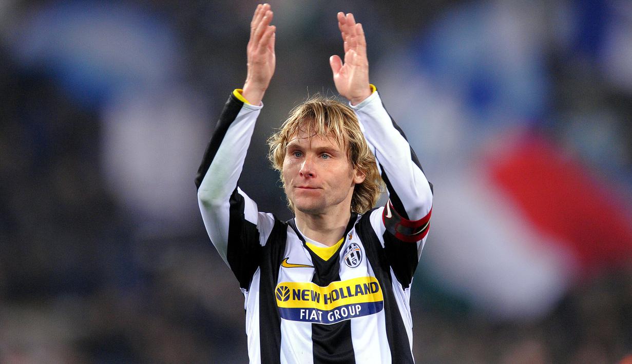 Pavel Nedved (79 laga di Champions) - Nedved adalah satu di antara gelandang terbaik yang pernah bersama Juventus. Namun, dari 79 kali bermain di Liga Champions Nedved tidak pernah sukses meraih gelar juara. (AFP/Vincenzo Pinto)