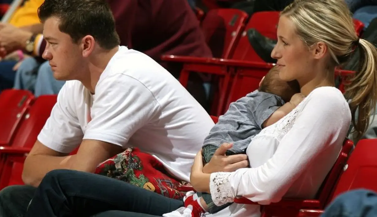 Brynn pun menunutun Blake agar memberikan dukungan finansial untuk kedua anak mereka. (The Inquisitr)