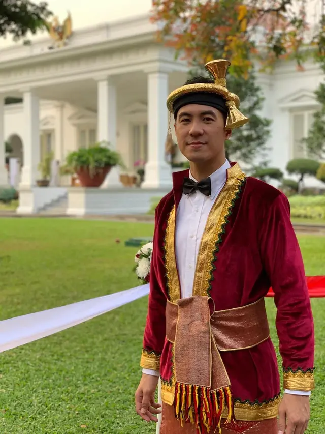 6 Busana Penuh Budaya Publik Figur Semarakkan HUT ke-74 RI