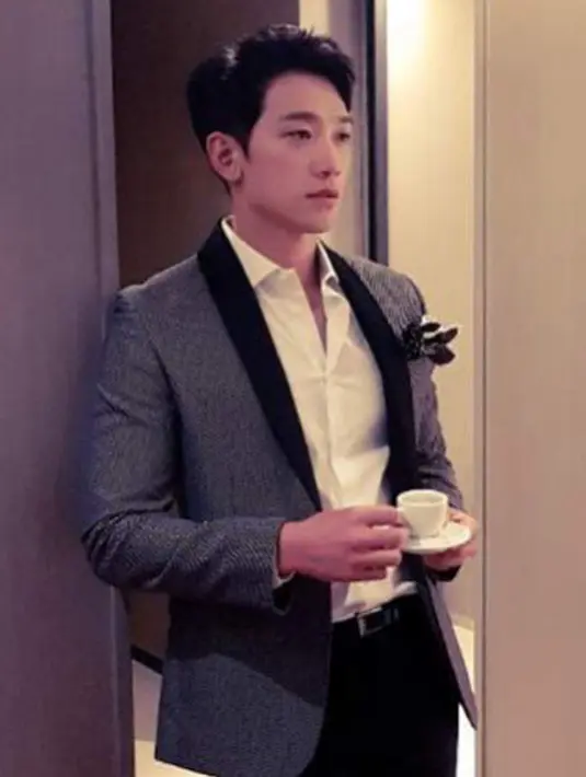 Seperti yang dilansir dari Soompi, Rabu (6/12/2017), Rain mengatakan bahwa biaya pernikahannya hanya berkisar lebih sedikit dari dua juta won atau sekitar 25 juta rupiah. (Instagram/taehee35)