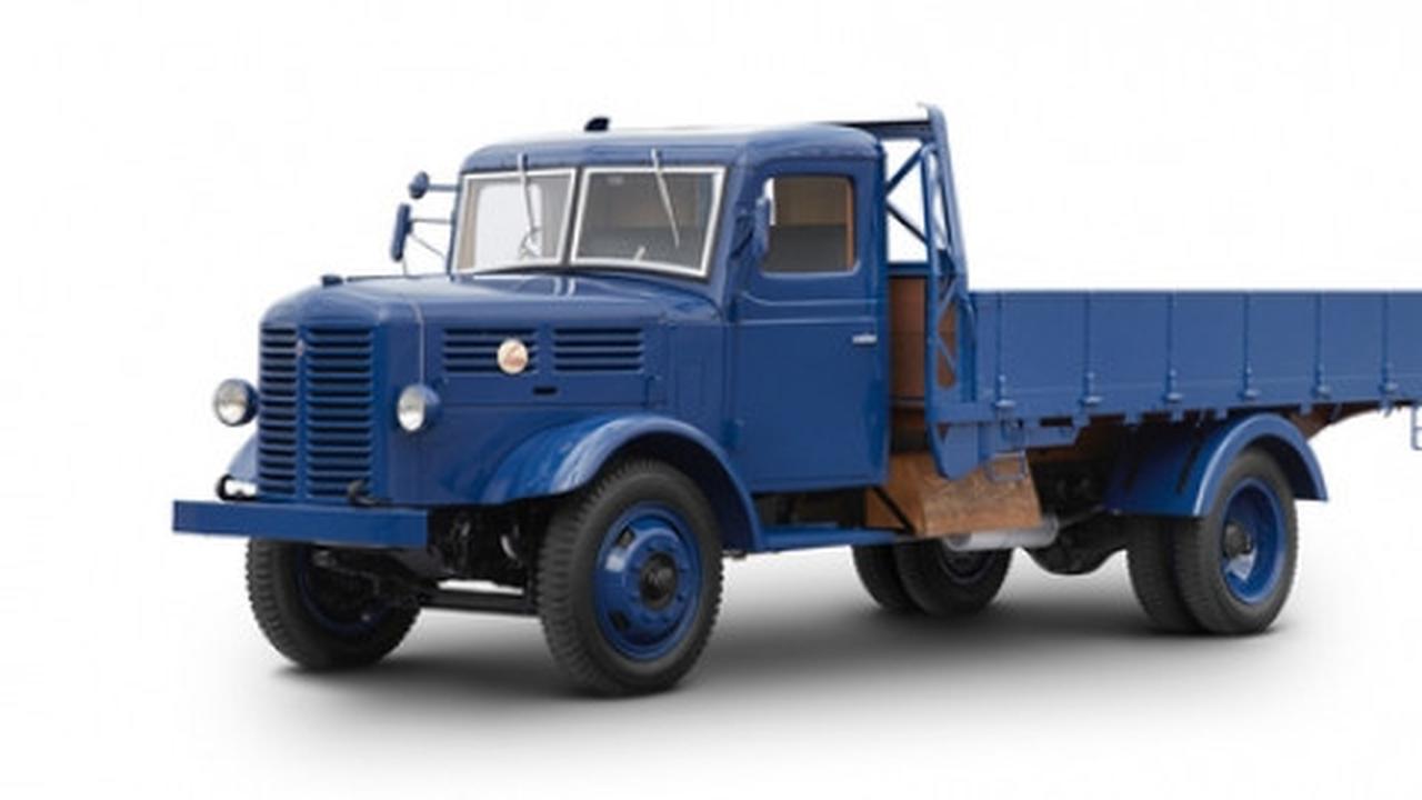 Isuzu pajang pelopor truk di Tokyo Motor Show 2015