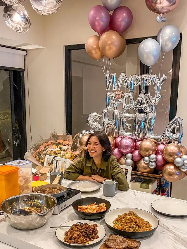 Momen Ulang Tahun Sheila Dara yang ke-28, Dapat Kejutan Dari Vidi Aldiano. (Sumber: Instagram/vidialdiano)