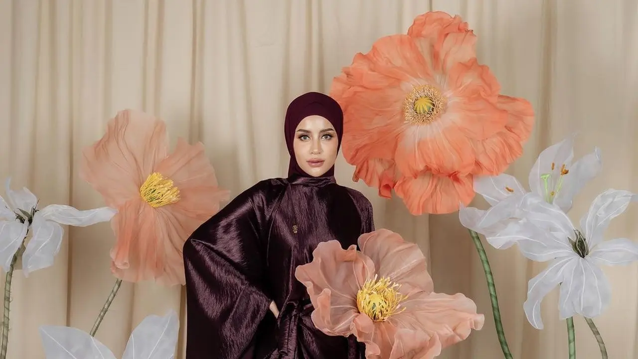 Aghnia Punjabi. (Foto: Dok. Instagram @emyaghnia)