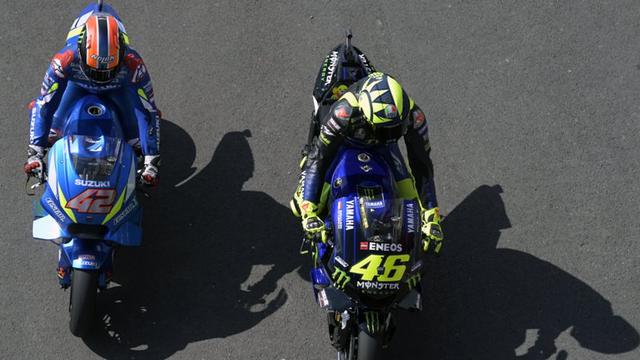 Alex Rins dan Valentino Rossi