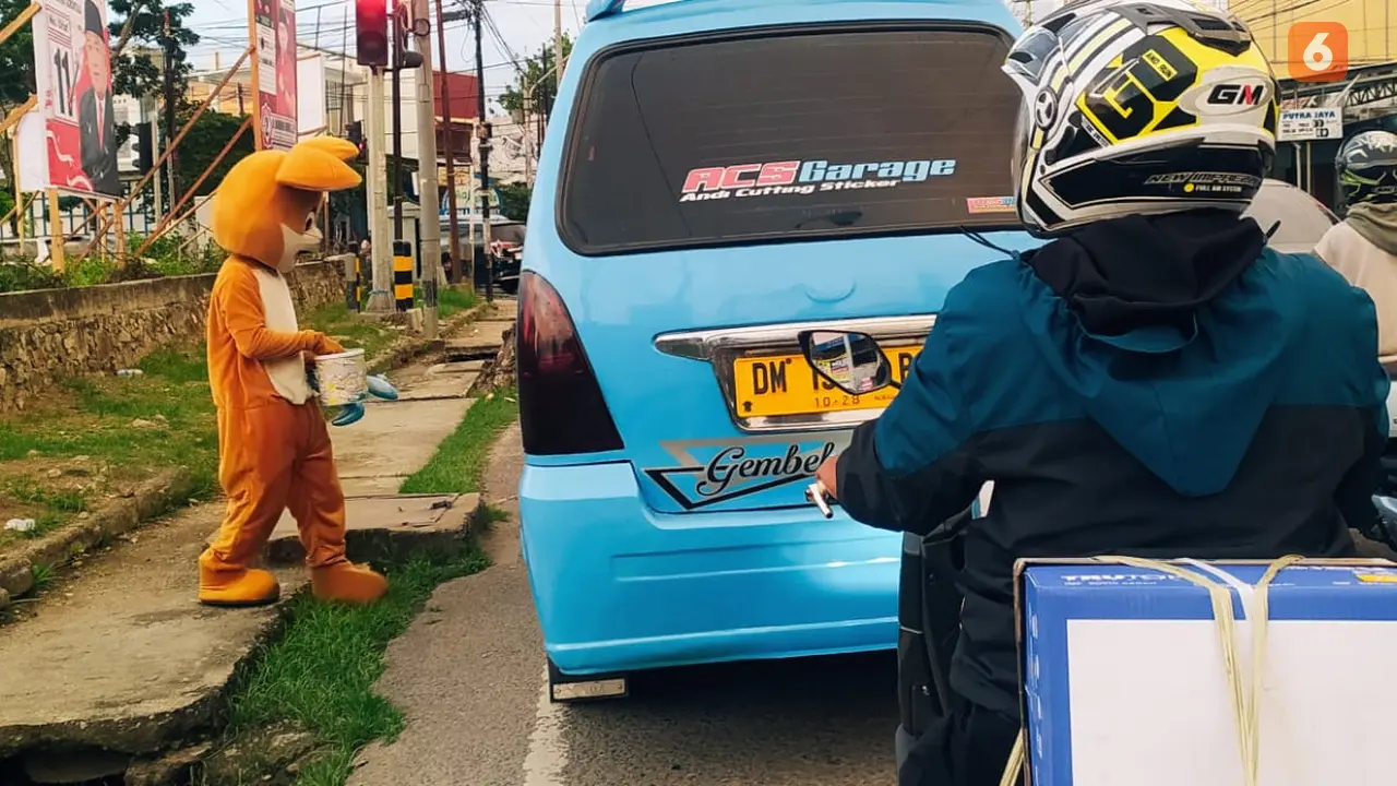 Badut Jalanan