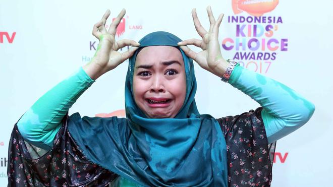 Videonya Dinilai Tak Berfaedah, Ria Ricis Diserang Kritik 