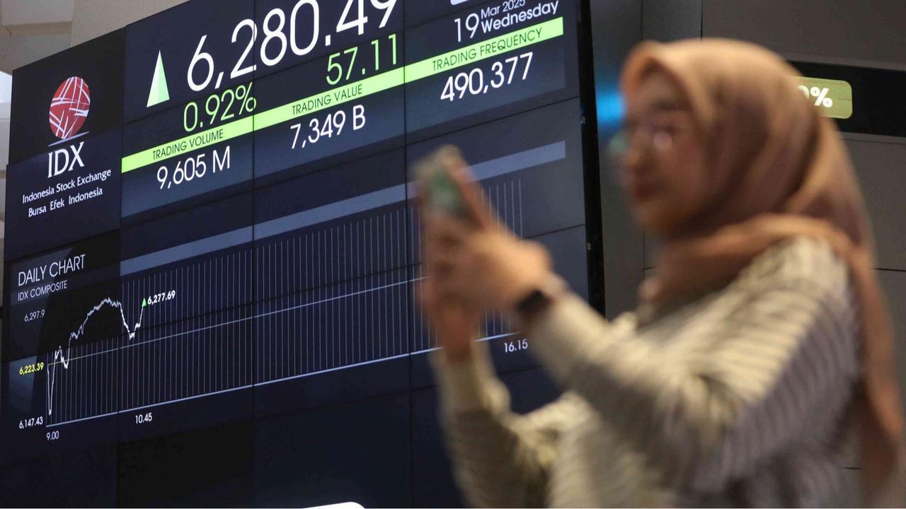 OJK Terbitkan Perusahaan Terbuka Buyback Saham Tanpa RUPS, IHSG Perlahan Bangkit