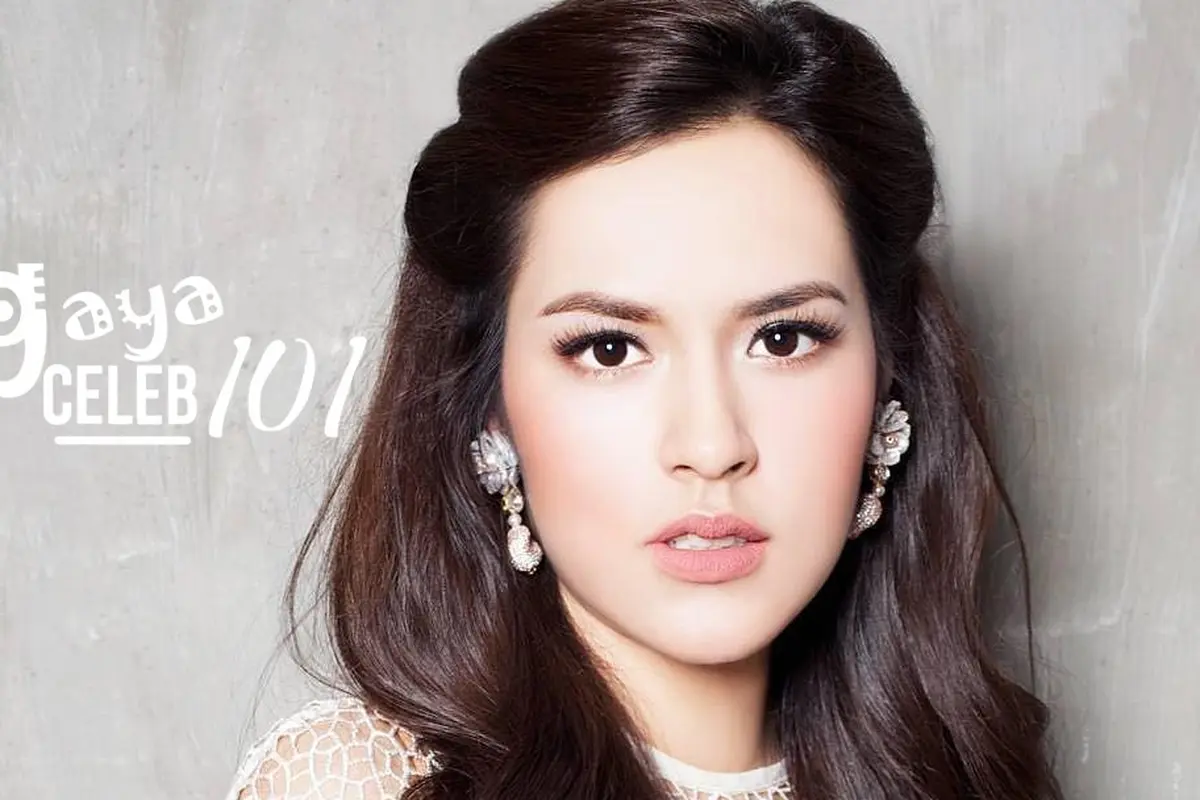 [Bintang] Gaya Seleb 101: Dari Ratusan Ribu Sampai Jutaan Rupiah, Anting Raisa Ini Super Stunning