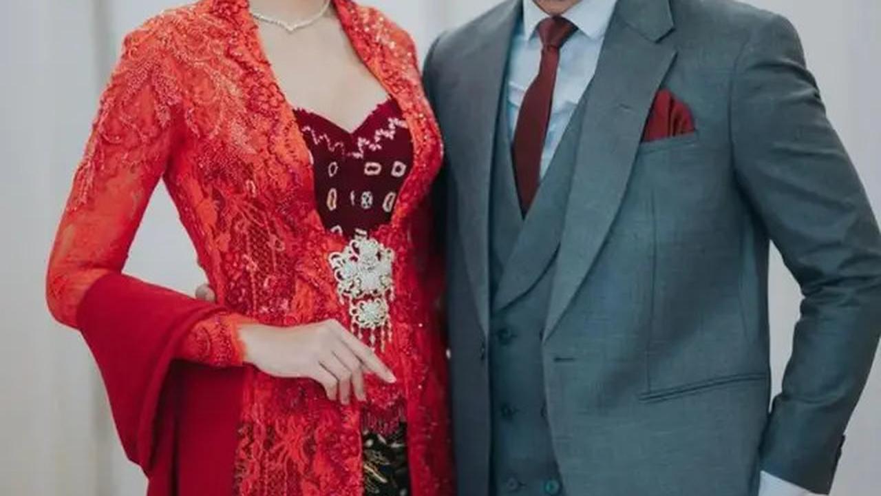 Inspirasi Setelan Kebaya Couple ala Artis yang Elegan, dari Jessica Mila hingga Ayu Dewi