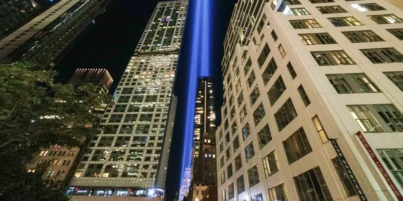 Potret Cahaya Kembar di Peringatan 20 Tahun Tragedi 9/11