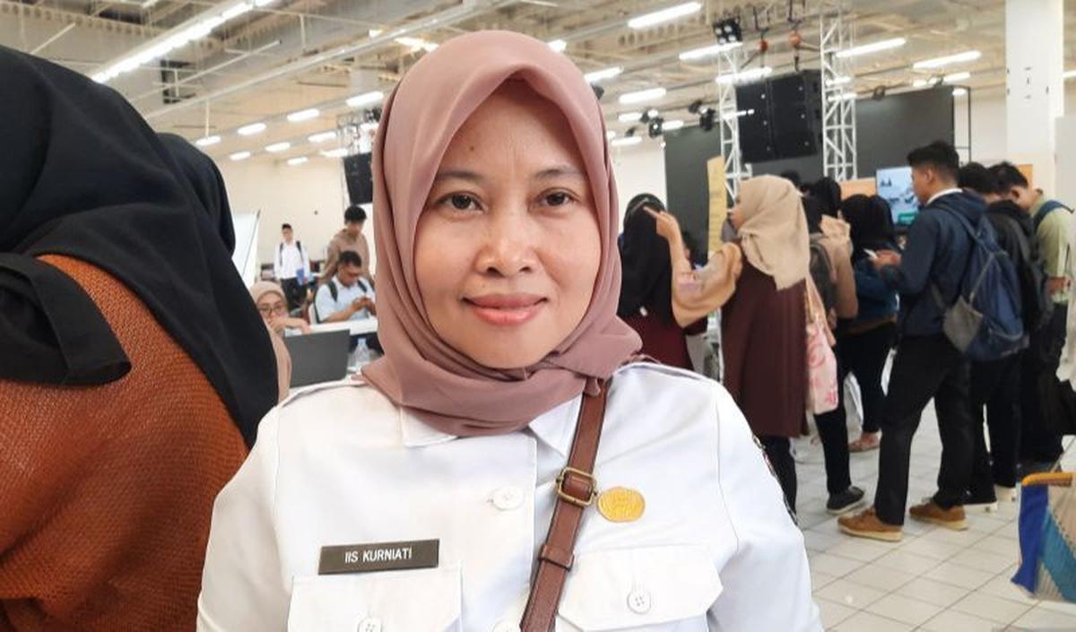 "Periode Januari sampai September saja sudah ada sebanyak 321 orang sebagai TKI. Mereka terdaftar secara resmi melalui Disnaker Kabupaten Tangerang,"&nbsp;