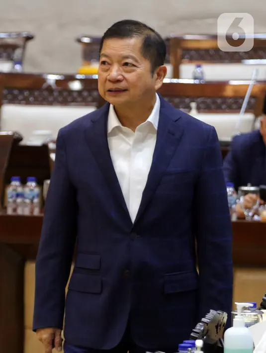 Menteri PPN/Kepala Bappenas Suharso Monoarfa saat menghadiri rapat kerja dengan Komisi XI DPR di Jakarta, Rabu (8/6/2022). Rapat tersebut terkait pengambilan keputusan mengenai asumsi dasar dalam pembicaraan pendahuluan RAPBN Tahun Anggaran 2023. (Liputan6.com/Angga Yuniar)