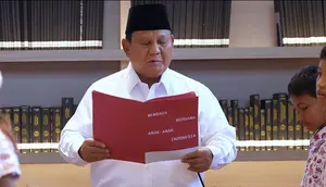 Momen Prabowo Bacakan Ikrar Sumpah Pemuda Bareng Siswa SD