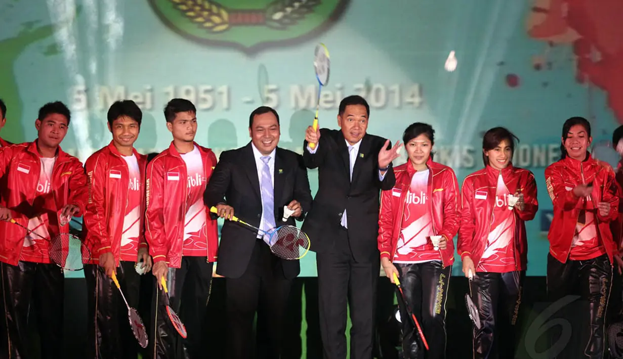 Pada acara syukuran HUT ke-63, PBSI juga melepas tim Piala Thomas dan Uber 2014 yang akan bertanding di New Delhi India, 18-25 Mei 2014.(Liputan6.com/Faizal Fanani)