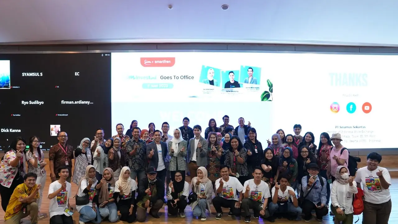SimInvest berkolaborasi dengan Smartfren menggelar kegiatan literasi keuangan dan investasi bertajuk "SimInvestival Goes to Office: Smart Investment for Long Haul".