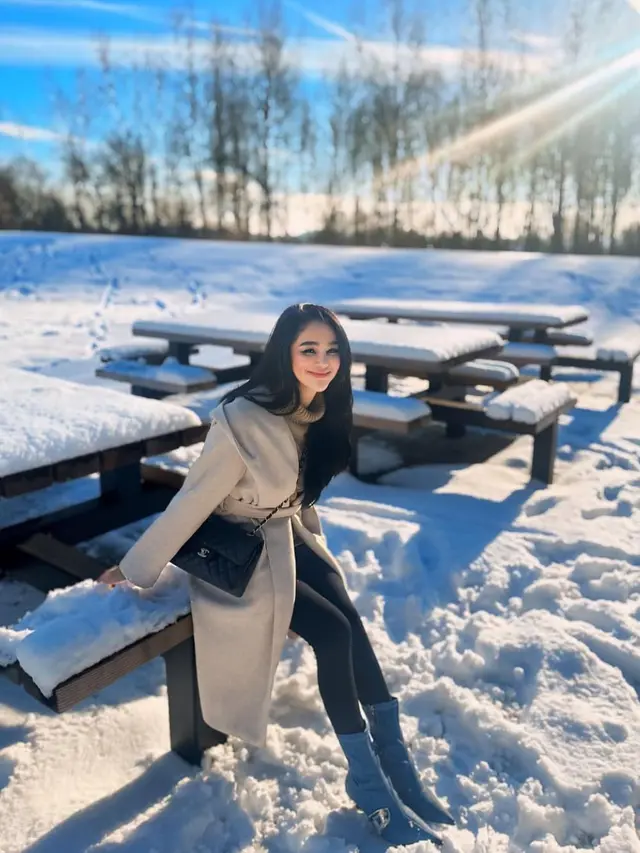 Potret Glamor Hana Hanifah (credit: https://www.instagram.com/hanaaaast/).