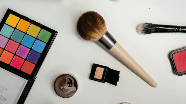 6 Tips Mengaplikasikan Spray Blush agar Terlihat Flawless (photo by pexels.com)