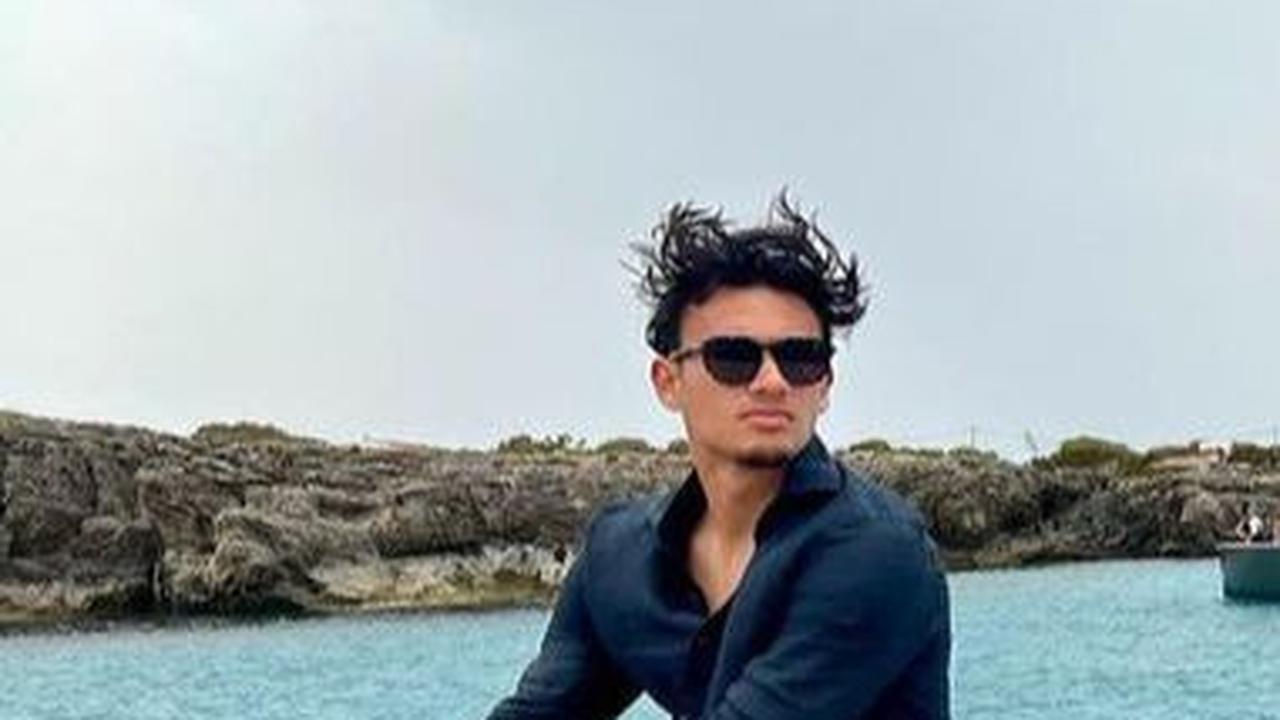 Inilah ketampanan Nathan Tjoe-A-On, pesepak bola yang bergabung di Timnas Indonesia U-23 dalam pertandingan melawan Irak pada Kamis (2/5).
