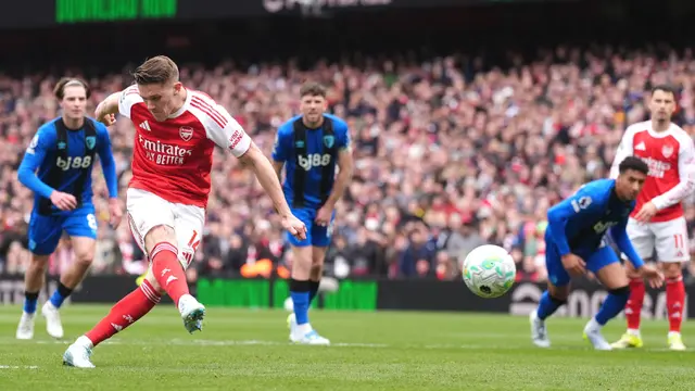 Foto: Raut Kecewa Para Penggawa Arsenal setelah Kalah di Kandang Sendiri, Gugup di Puncak Klasemen Liga Inggris