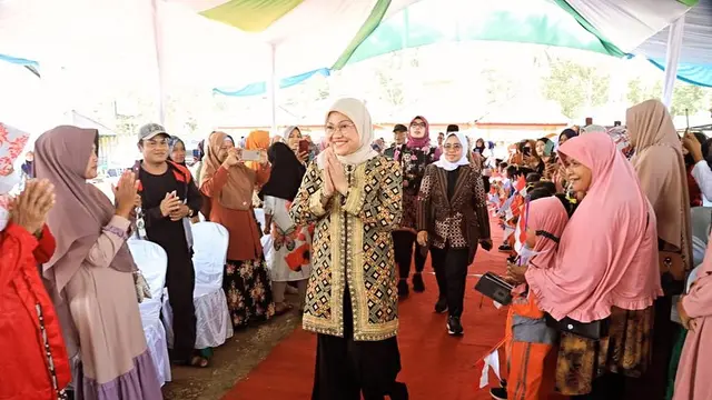 Menaker Ida Fauziyah