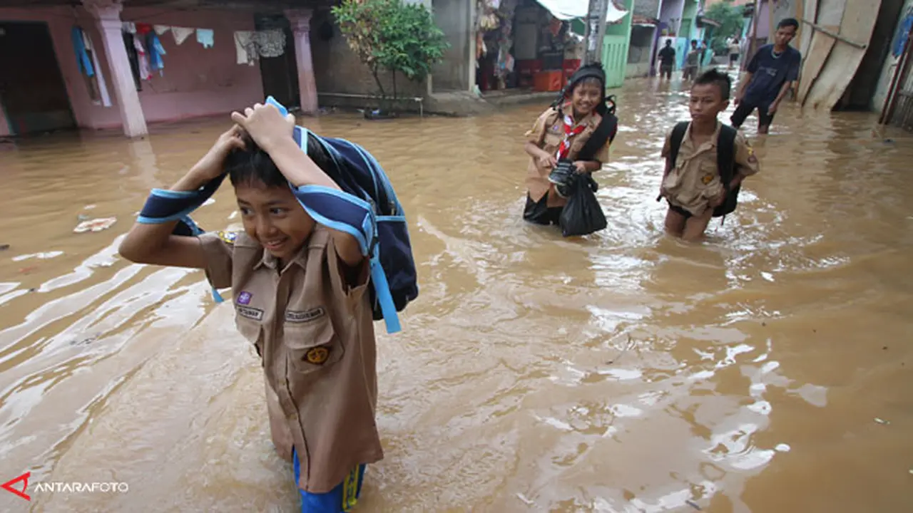 banjir-ulujami-131114b.jpg