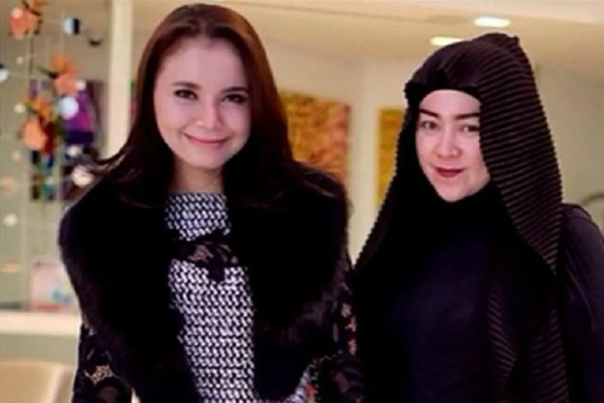 Melly Goeslaw dan Rossa Liburan Bareng ke Jepang
