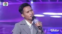 Owan (Boalebo) Sukses Membuka Kompetisi D'Academy 6 Top 20 Group 4 dengan Menyanyikan Lagu 'Bersinar Dalam Jiwa'