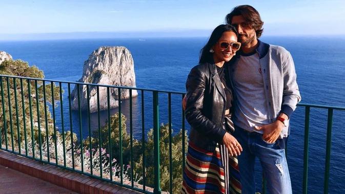 6 Seleb Cantik Tanah Air Ini Punya Pacar Bule (sumber: instagram/@asmaraabigail)