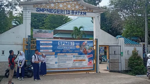 SPMB Kota Batam. (Liputan6.com/Ajang Nurdin)