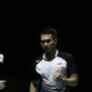 Ganda putra Indonesia, Hendra Setiawan / Mohammad Ahsan, saat melawan Takuro Hoki / Yugo Kobayashi, pada Indonesia Open 2019 di Istora Senayan, Sabtu (20/7). Hendra / Ahsan menang 17-21, 21-19 dan 21-17. (Bola.com/Vitalis Yogi Trisna)