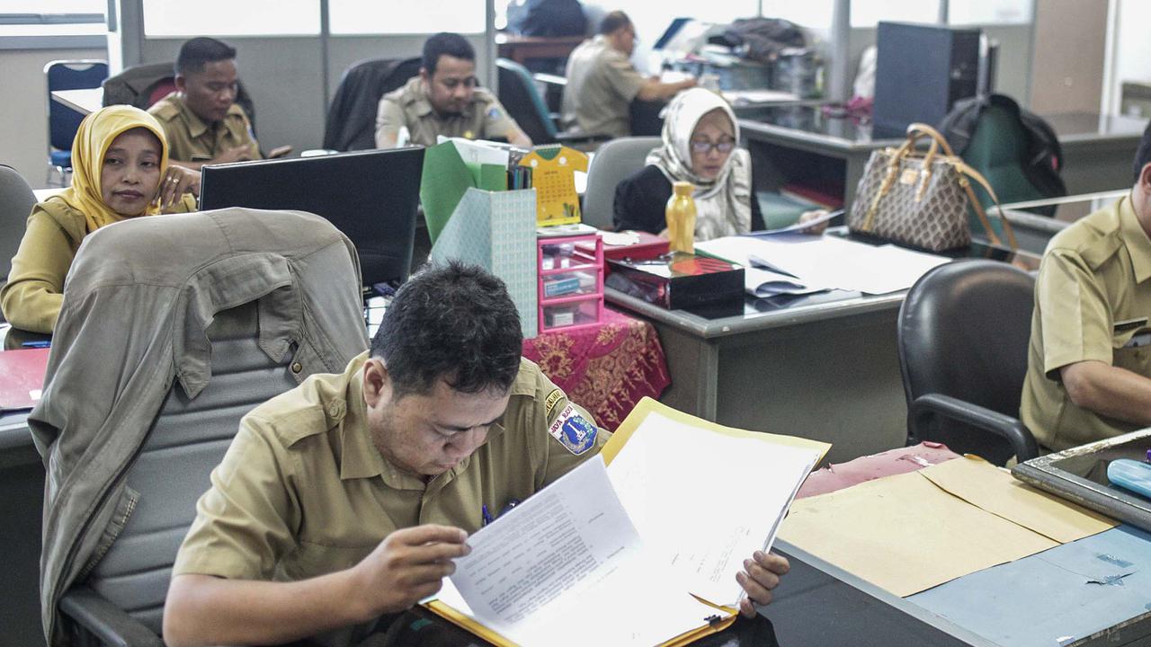 PSI Kritik Pergub Jakarta Izinkan PNS Poligami: Ancaman Baru Kesetaraan
