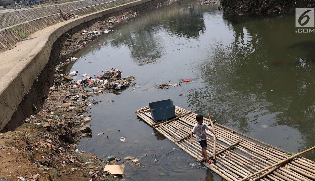 FOTO 61 Persen Sungai di Jakarta  Tercemar Limbah News 