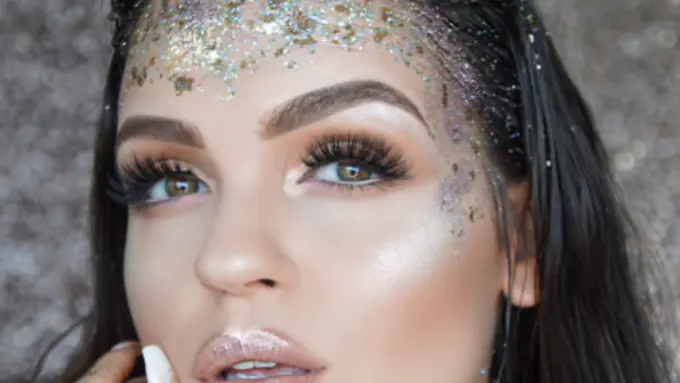 Blink-blink, Makeup Ini Bikin Kamu Seperti Mermaid