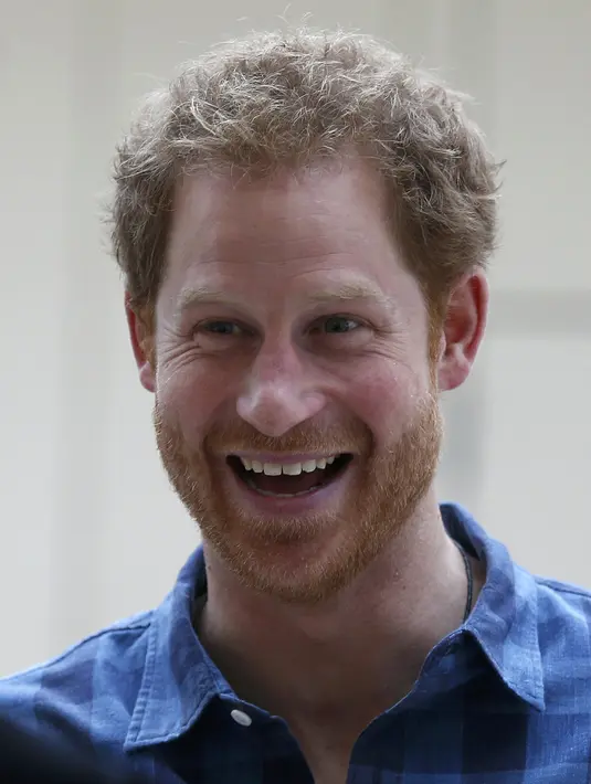 Harry tidak ingin kekasihnya itu terganggu dengan pemberitaan yang terus berlangsung terkait hubungan mereka, selalu mengatakan pada awak media untuk mengehentikan pemberitaan sementara waktu. (AFP/Bintang.com)