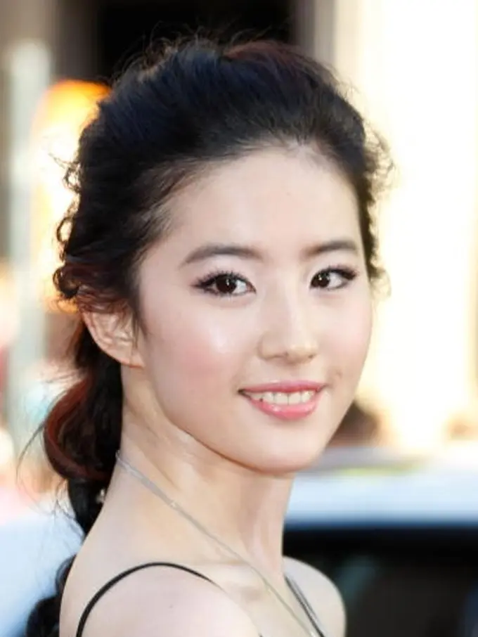 [Bintang] Liu Yifei
