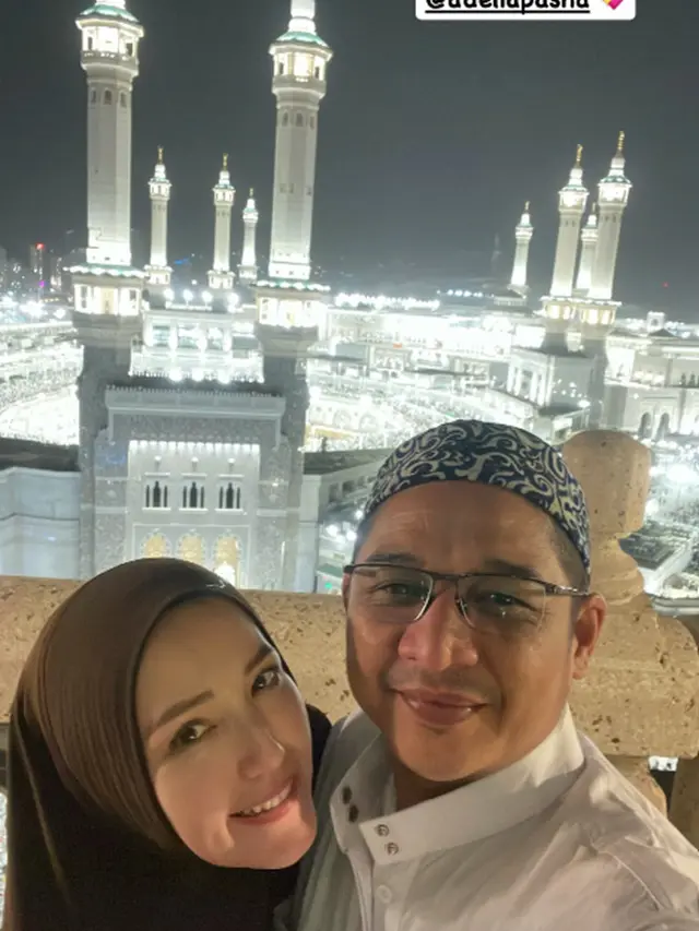 Potret Pasha Ungu dan Adelia Jalani Ibadah Haji 2025