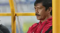 Indra Sjafri saat memimpin Bali United beralaga pada Torabika Bahayangkara Cup 2016 di Stadion SI Jalak Harupat, Bandung, (30/3/2016). (Bola.com/Nicklas Hanoatubun)