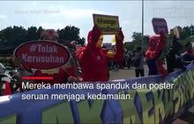 VIDEO : Aneka Karakter Superhero hingga Ondel-ondel Warnai Sidang MK