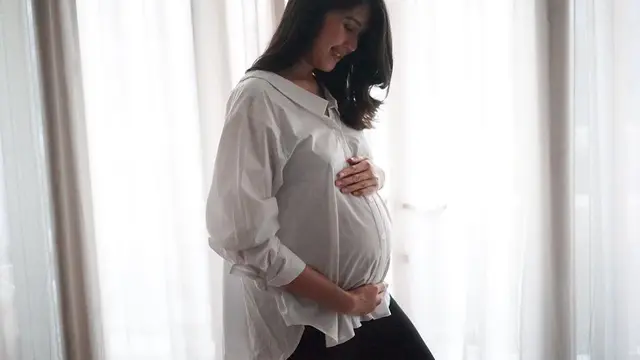 Melahirkan Anak Pertama, Ini 6 Perjalanan Kehamilan Istri Naga Eks Lyla