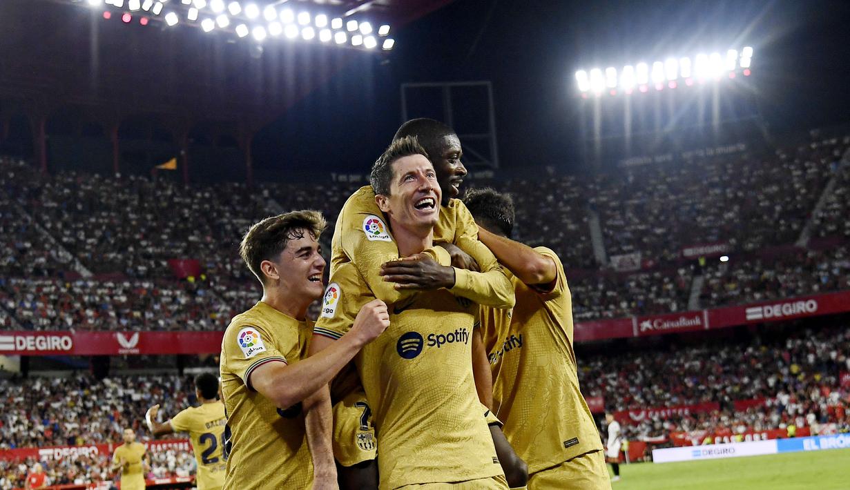 Barcelona mengamuk saat bertandang ke markas Sevilla pada pekan keempat La Liga 2022/2023, Minggu (4/9/2022). (AP/Jose Breton)