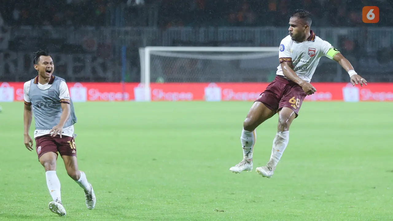 Foto: Deretan Drama di Laga Persija Vs Borneo FC, Hujan Deras, Kartu Merah Hingga Gagal Menang