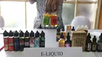 Liquid vape diperlihatkan saat pemberian izin perdana berupa NPPBKC, Jakarta, Rabu (18/7). Di dalam aturan yang berlaku 1 Juli 2018, liquid vape yang merupakan hasil pengolahan tembakau lainnya (HPTL) dikenakan tarif cukai 57%. (Liputan6.com/Angga Yuniar)