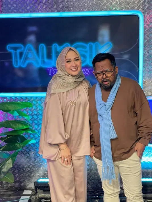 "Rumah ya masih nyicil, apartemen satu masih nyicil juga. Mobil juga masih ada satu yang nyicil. Makanya kemarin mobil yang dua dilepas buat nutupin kekurangan-kekurangan sebelumnya," jelasnya. [Instagram/beddu17]