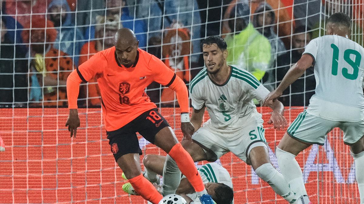 Belanda vs Aljazair: Dominan Sepanjang Laga, De Oranje Justru Tumbang
