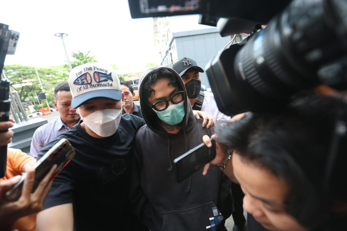 FOTO: Onadio Leonardo Jalani Asesmen di BNNP DKI Usai Ditangkap Kasus Narkoba