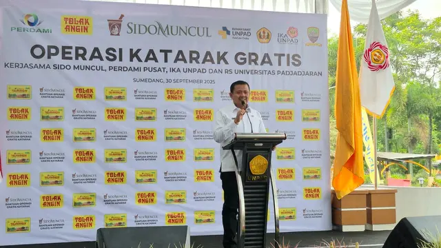 Operasi Katarak Gratis 150 Mata di RS Unpad
